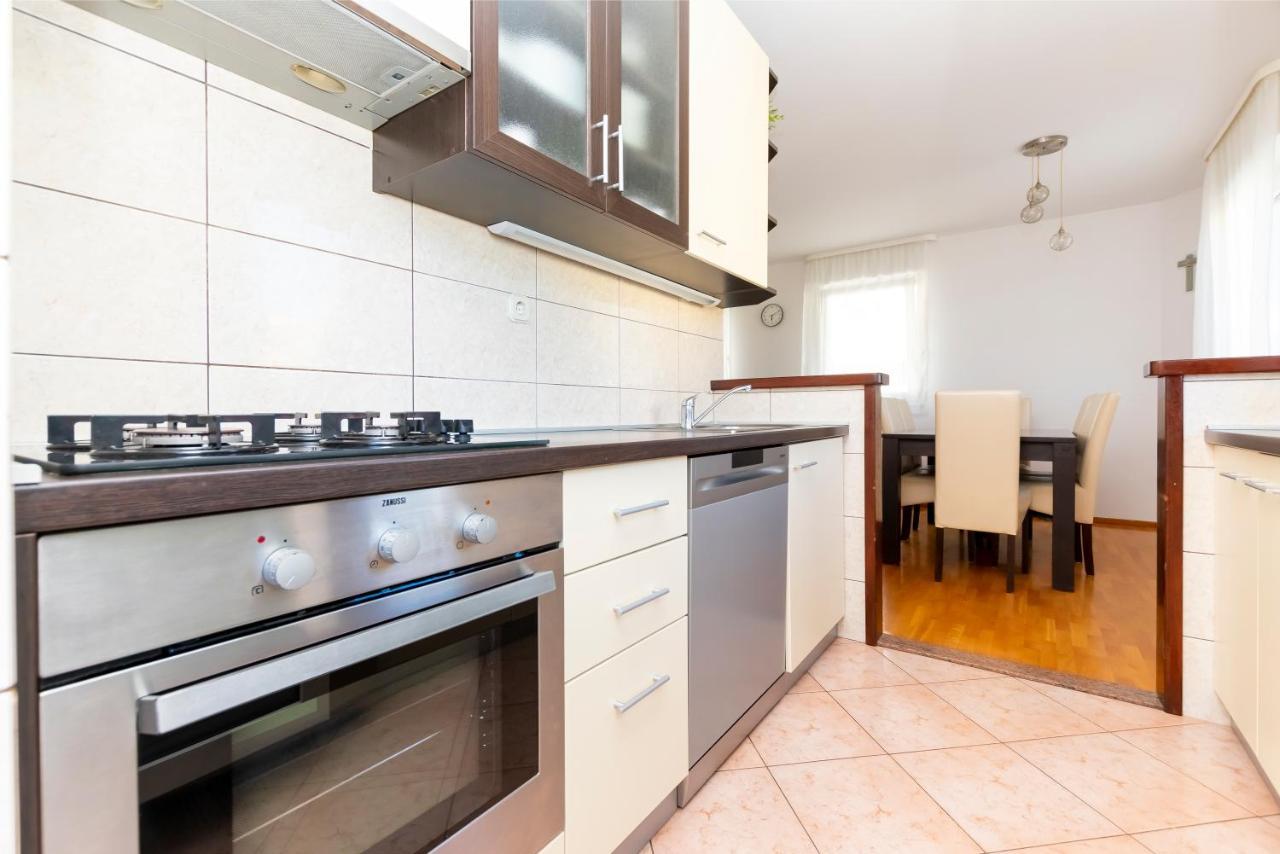 Apartment Pepalo,Omis Free Parking Εξωτερικό φωτογραφία